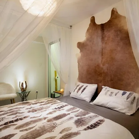 Апартаменты 13 *